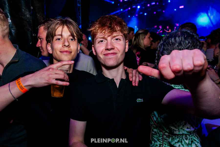 Publiek Bewerkt    (59)